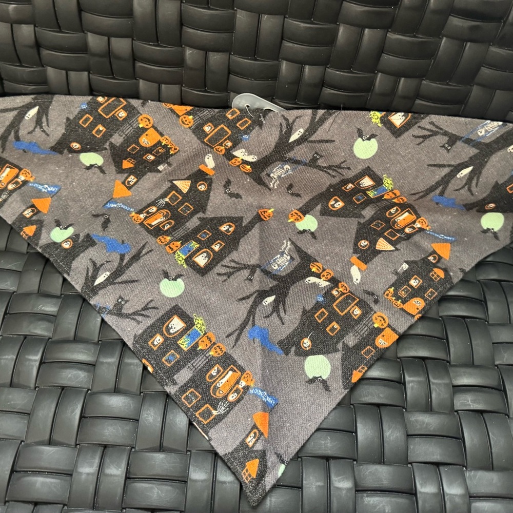 Pet Bandana Halloween Haunted House Size S-M Old Navy Trick Or Treat NWT funny